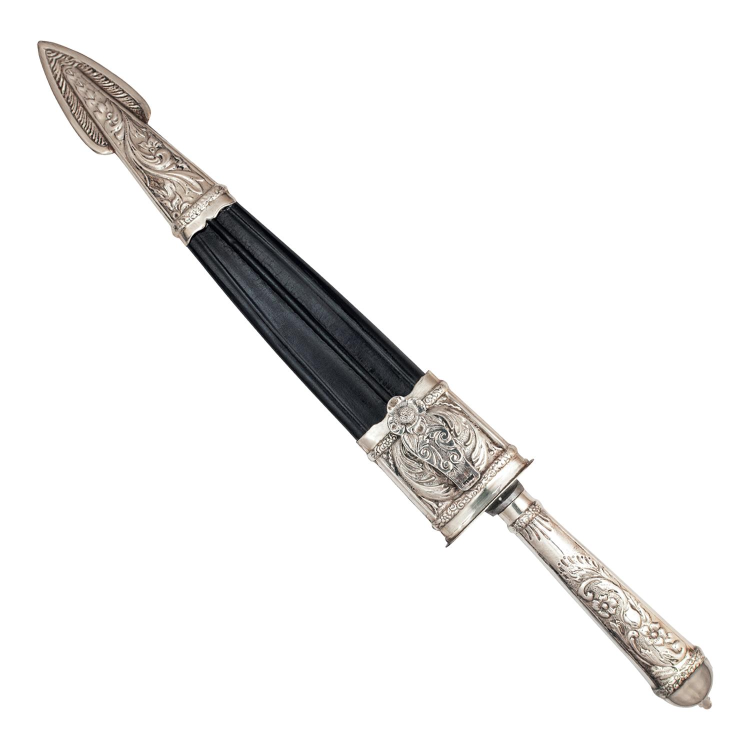 Cuchillo Criollo Alpaca Labrado 28 Cm Acero Carbono Vaina De Alpaca y Cuero - Imagen 2