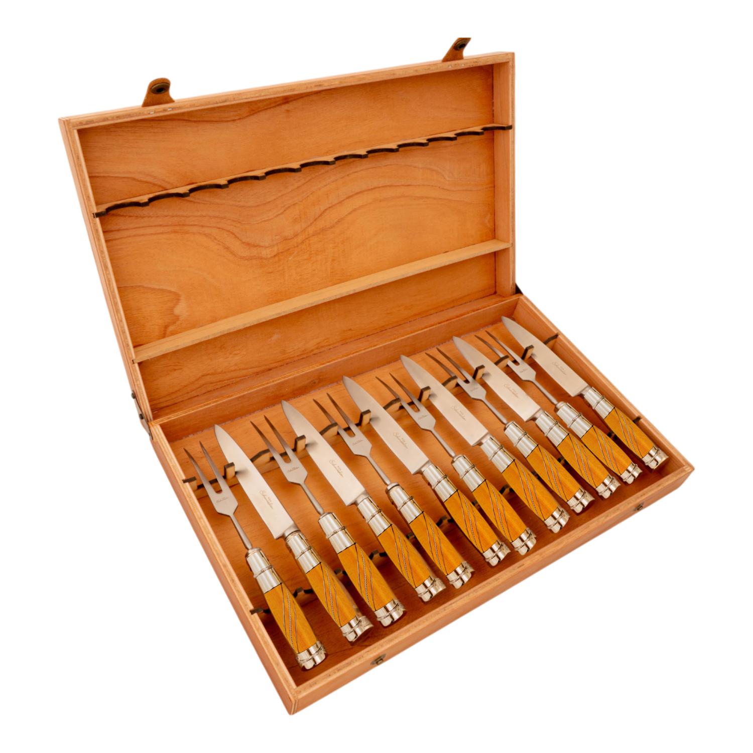 Juego De Cubiertos Linea Fina Madera Con Alambre De Alpaca Con Soaje Labrada 12 Piezas En Caja De Madera Cedro Lustrado, Estilo CAMINO REAL